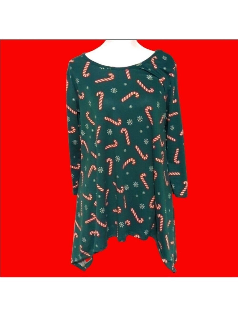 C'est La Vie Evergreen Candy Cane Top Women's Large